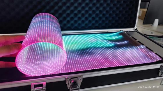 P10 RGB رنگ LED شفاف فیلم صفحه نمایش داخلی سخت / انعطاف پذیر صفحه نمایش LED