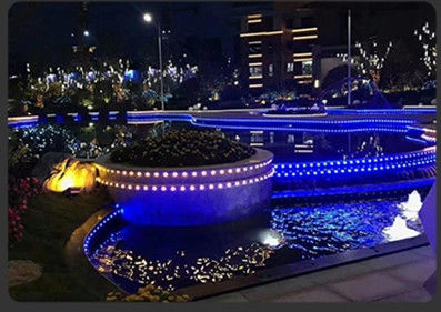منبع نور نقطه ای LED 50MM قابل برنامه ریزی در خارج از منزل پوشش شیر 24V Rgb LED Pixel Light