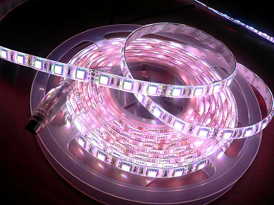نوار نور LED RGB SMD5050 DV12V انعطاف پذیر هوشمند داخلی، نوارهای رنگارنگ برای دکوراسیون منزل